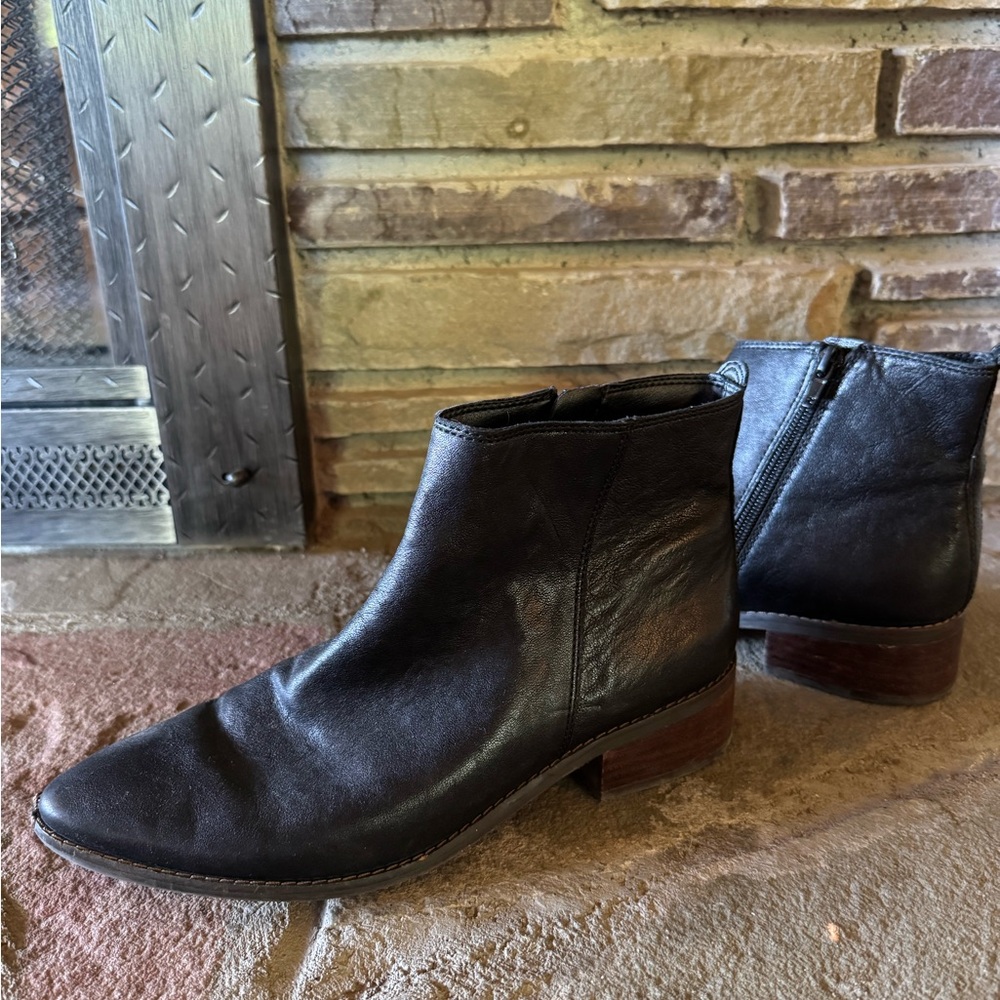 Lucky Brand Black Ankle Booties Sleek Design